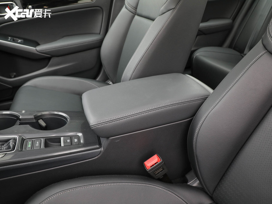 2022˼ 240TURBO CVTſذ