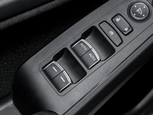 2022240TURBO CVTńӰ п؅^