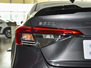 2022240TURBO CVTȼӰ ^