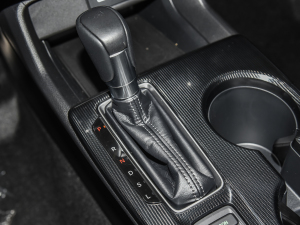2022款240TURBO CVT燃动版 换挡杆