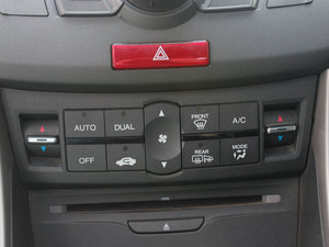 20092.4L TYPE-S NAVI {{