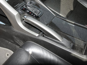 2009款2.4L TYPE-S 驻车制动器