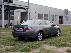 2009款2.4L 豪华版 整体外观