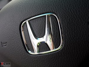 2009款2.4L 豪华版 中控区