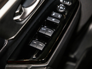 2021Je+ 2.0L Y п؅^(q)