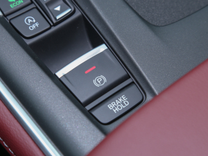 2022款260TURBO 精耀版 驻车制动器