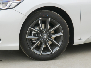 2022款260TURBO 典雅版 轮圈