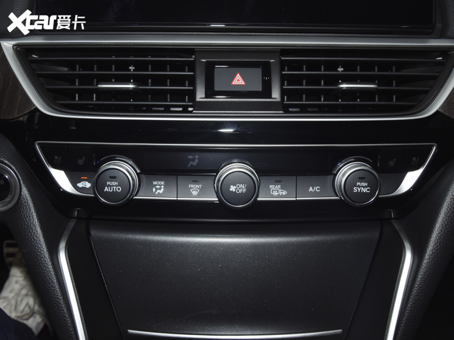 2022ӢJ(dng) J(dng) 2.0L Խ