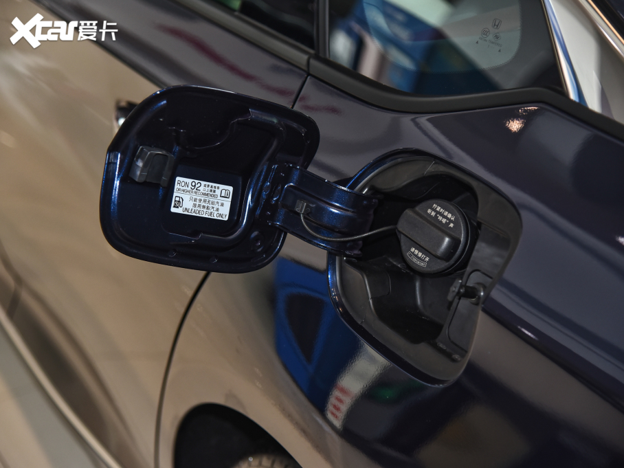 2022��Ӣ�����J����� �J����� 2.0L ���а�