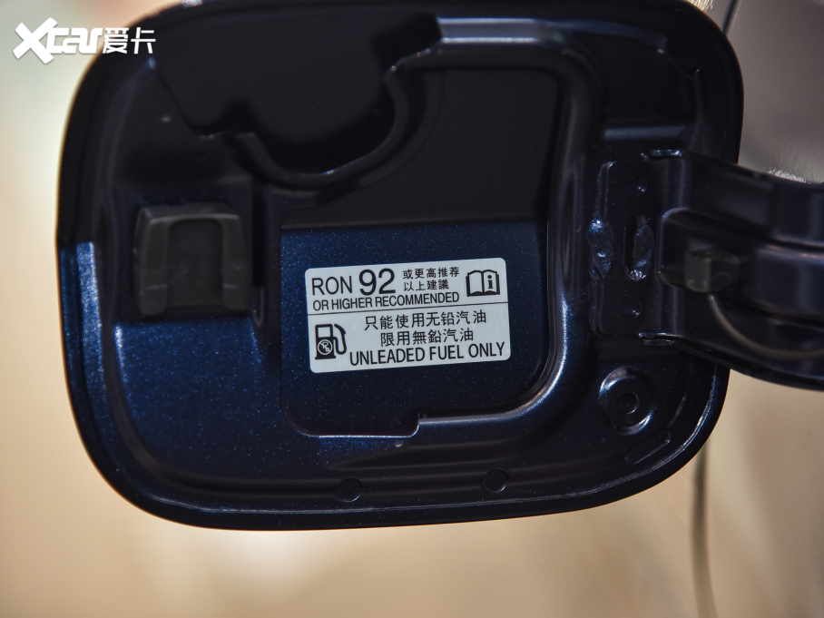 2022��Ӣ�����J����� �J����� 2.0L ���а�