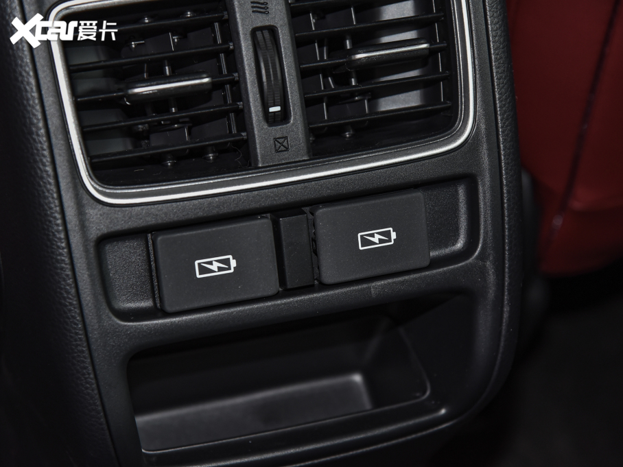 2022��Ӣ�����J����� �J����� 2.0L ���а�