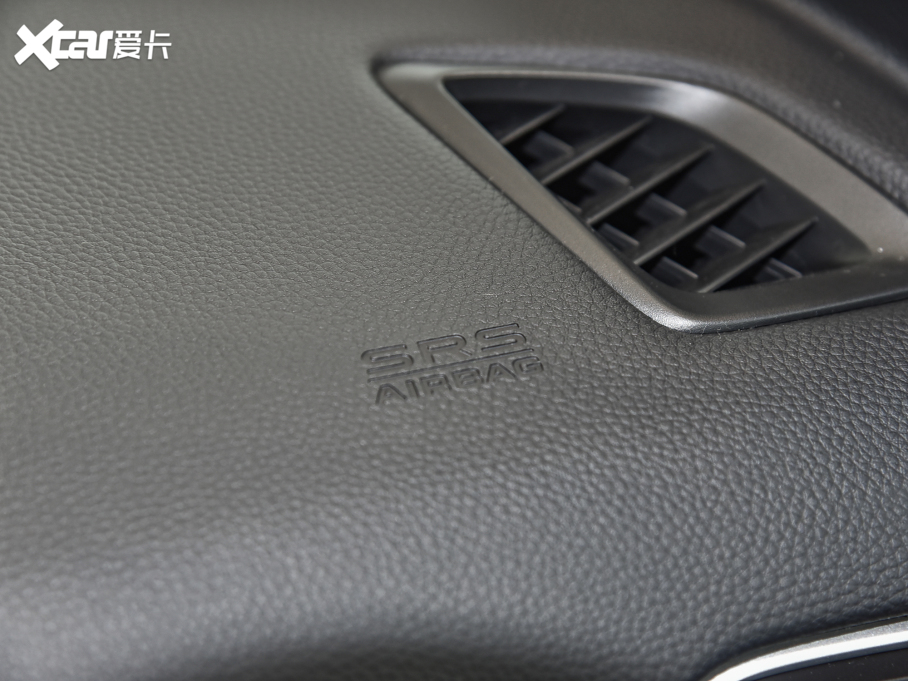 2022��Ӣ�����J����� �J����� 2.0L ���а�