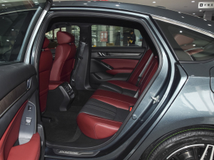 2022J(dng) 2.0L Խ g