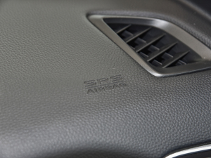 2022J 2.0L а п؅^(q)