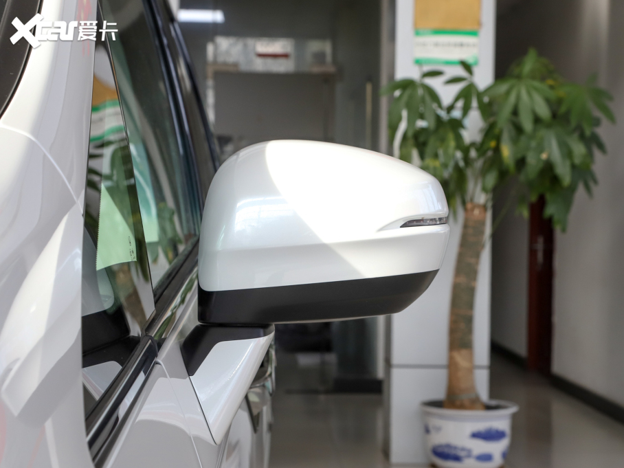 2022 2.0L e:HEV A