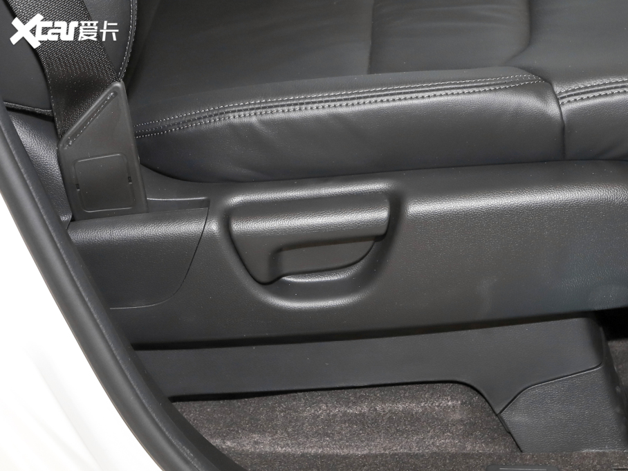 2022 2.0L e:HEV A