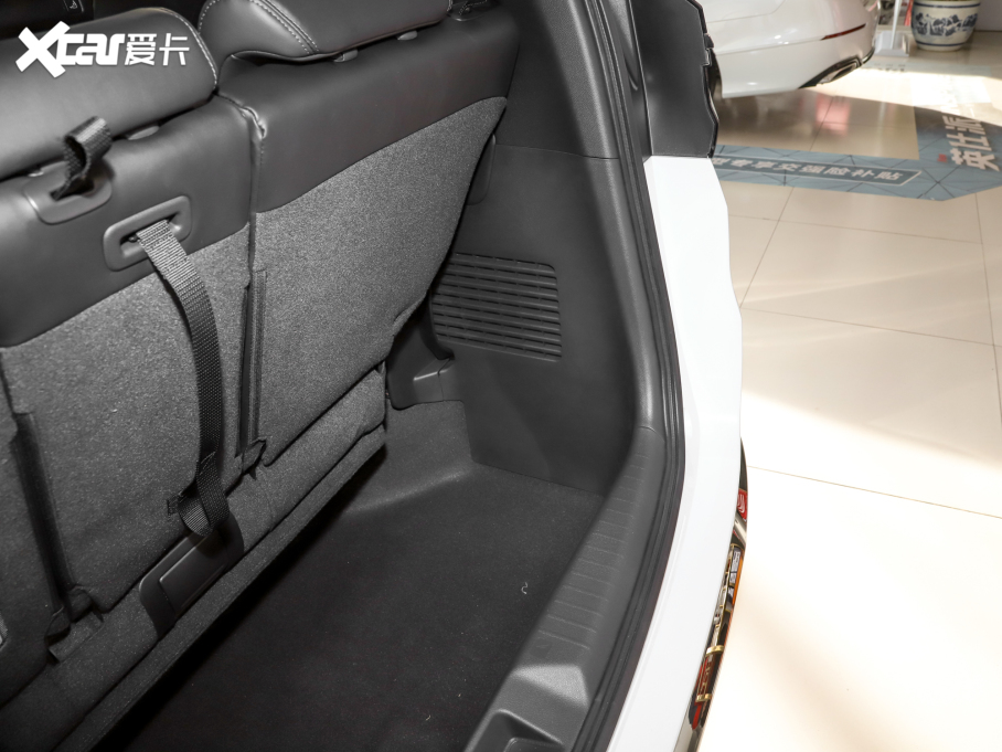 2022 2.0L e:HEV A