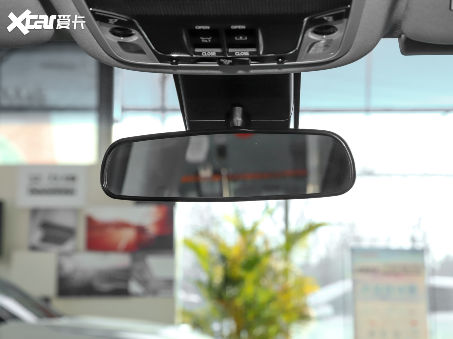 2022 2.0L e:HEV A