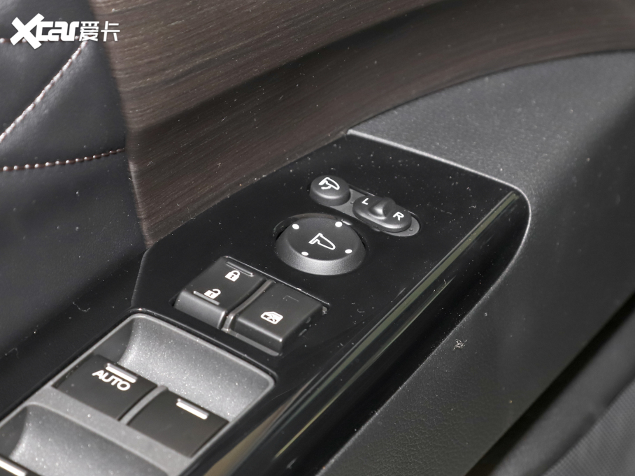 2022 2.0L e:HEV A