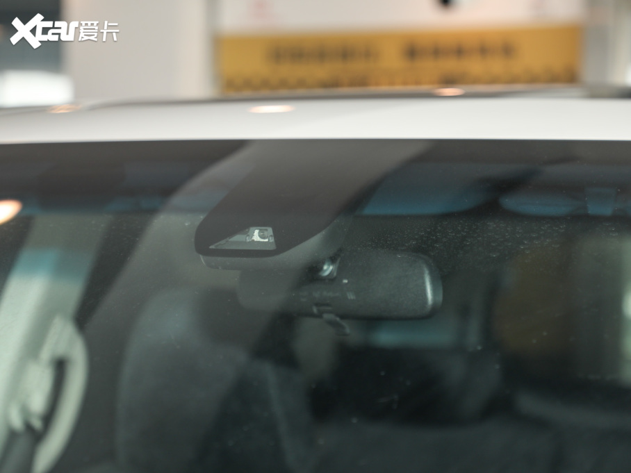 2022 2.0L e:HEV m