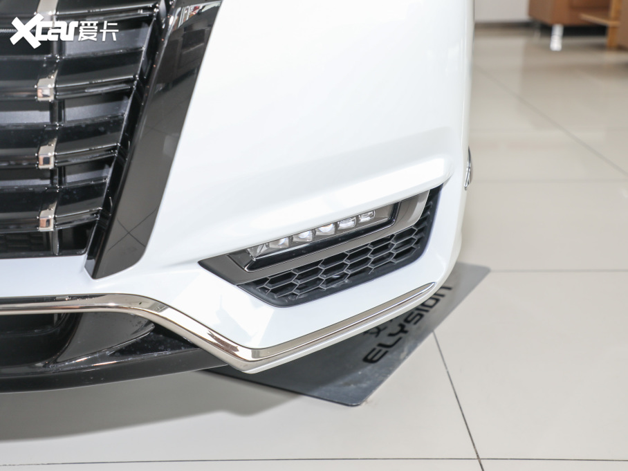 2022 2.0L e:HEV m