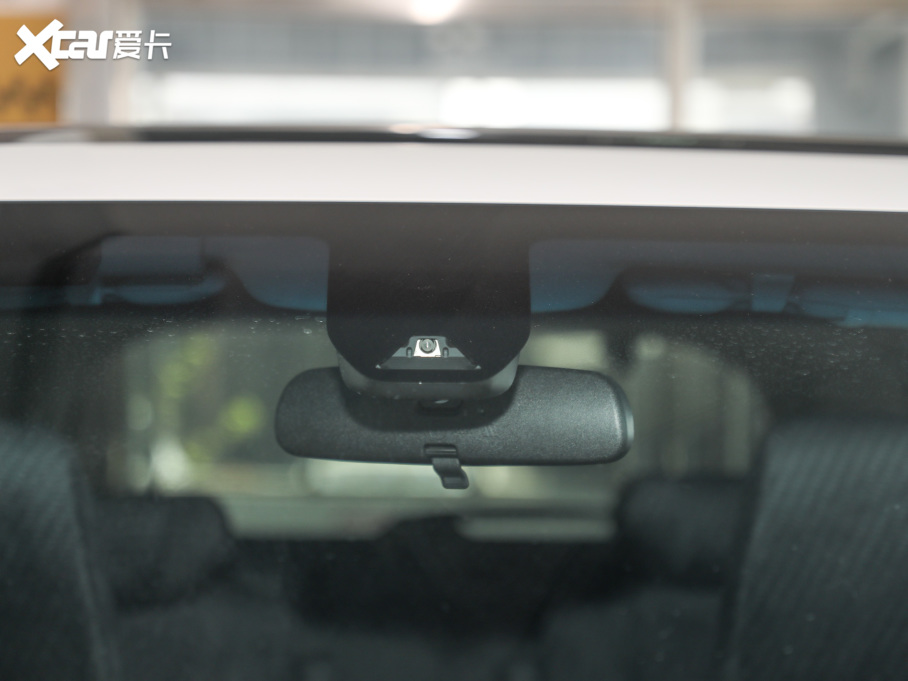 2022 2.0L e:HEV m