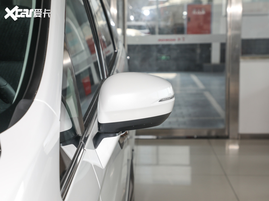 2022 2.0L e:HEV m