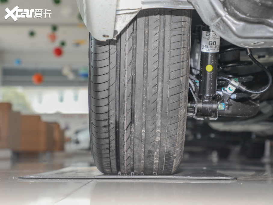 2022 2.0L e:HEV m