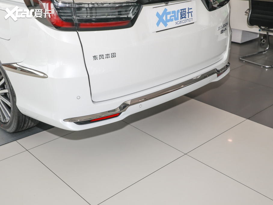 2022 2.0L e:HEV m