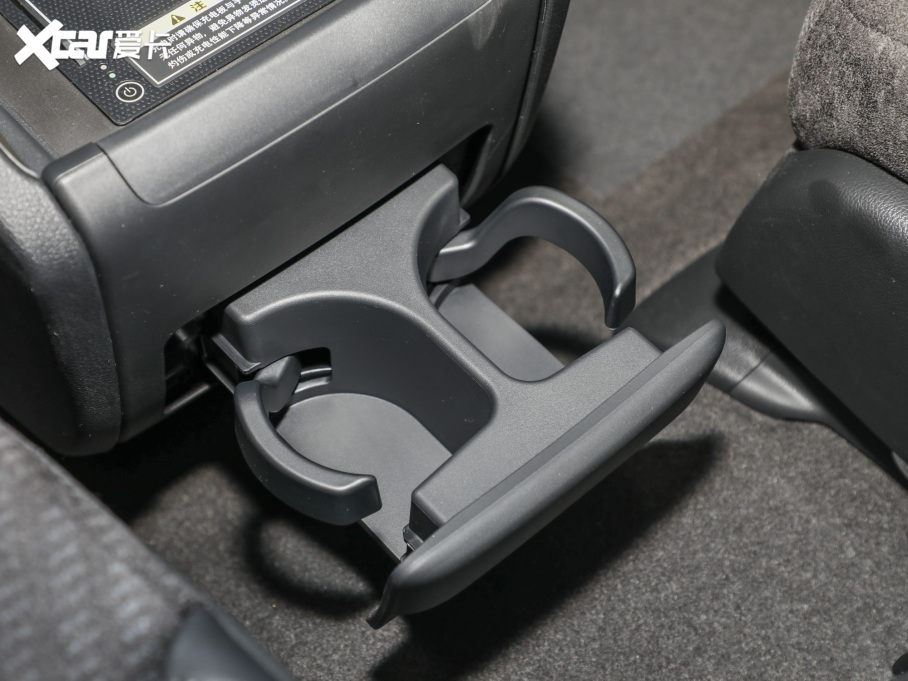 2022 2.0L e:HEV m