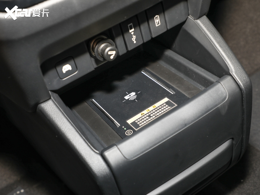 2022 2.0L e:HEV m