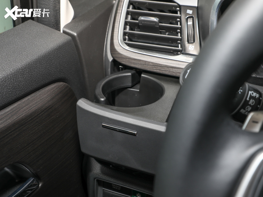 2022 2.0L e:HEV m