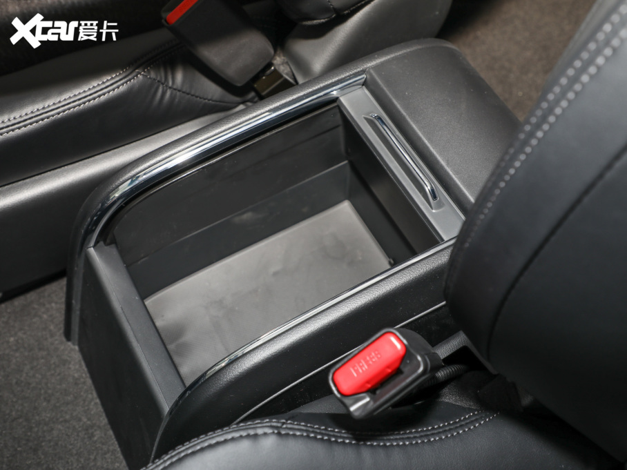 2022 2.0L e:HEV m