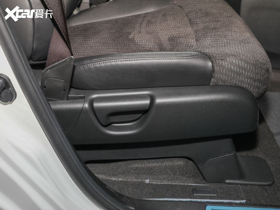 2022 2.0L e:HEV m