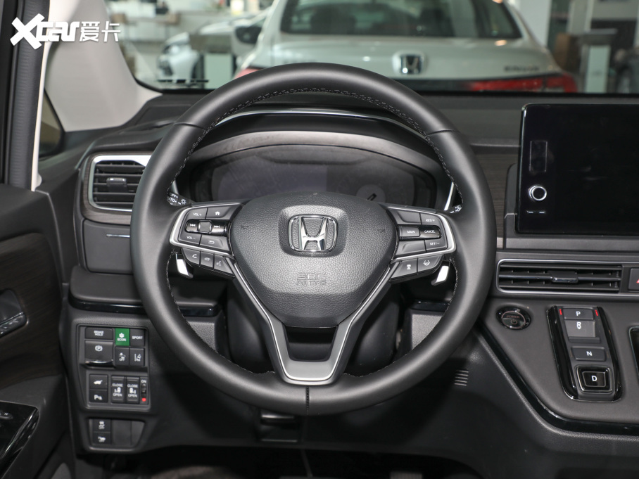 2022 2.0L e:HEV m