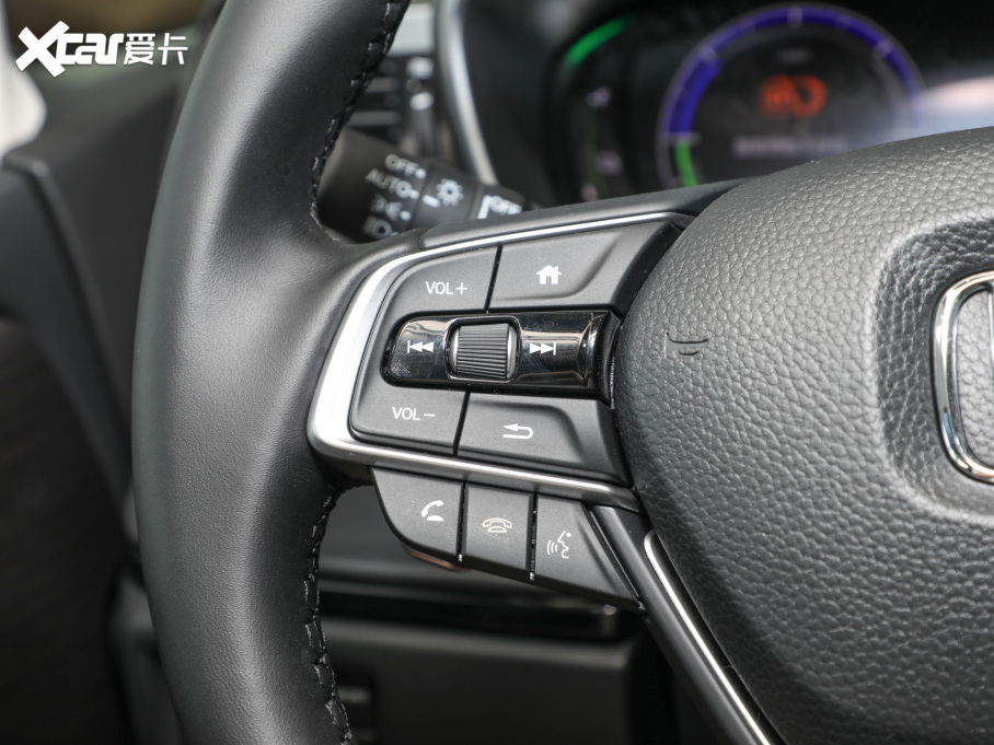 2022 2.0L e:HEV m