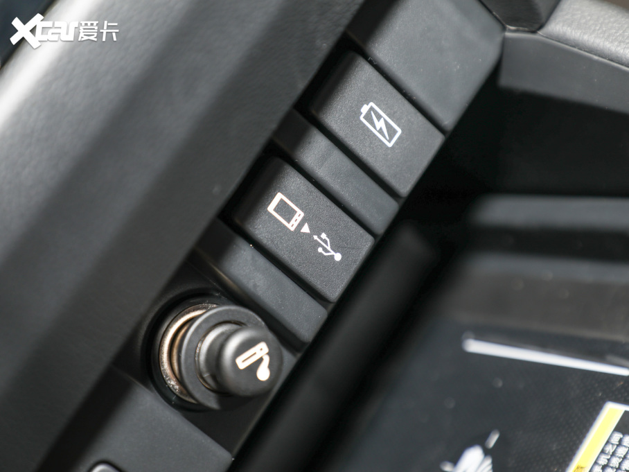 2022 2.0L e:HEV m