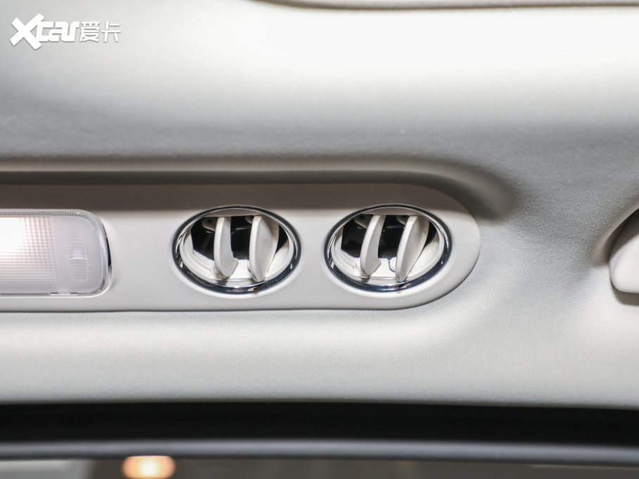 2022 2.0L e:HEV m