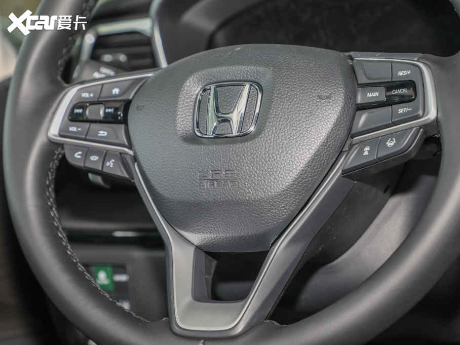 2022 2.0L e:HEV m