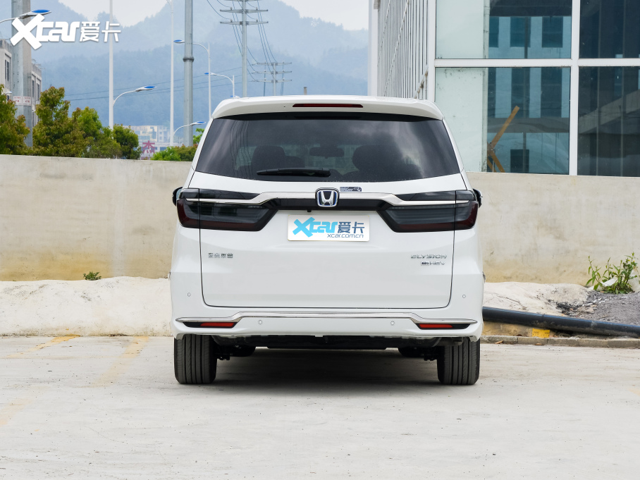 2022 2.0L e:HEV A