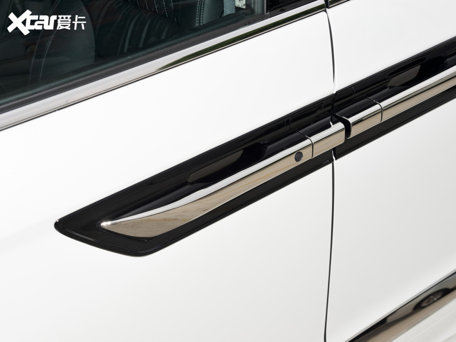 2022����� 2.0L e:HEV ���A������