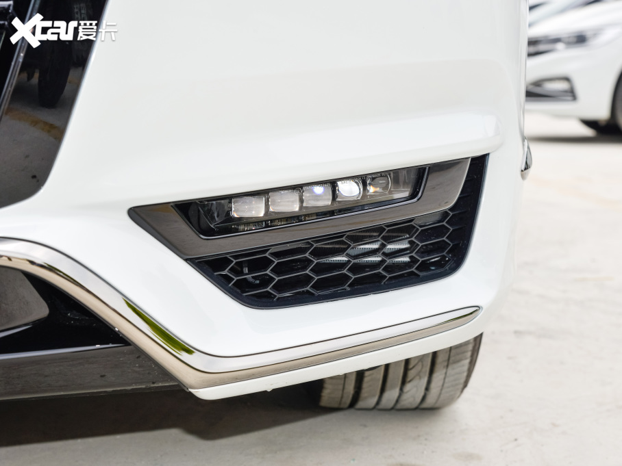 2022����� 2.0L e:HEV ���A������