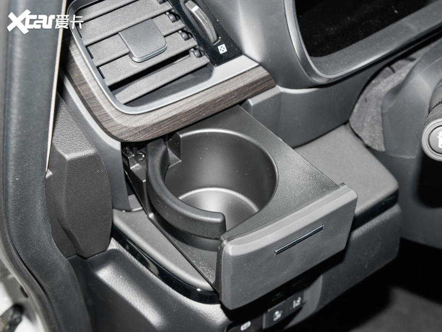 2022 2.0L e:HEV A