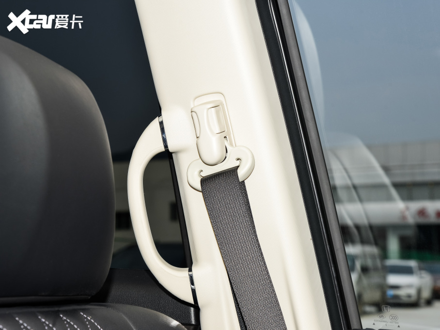 2022 2.0L e:HEV A