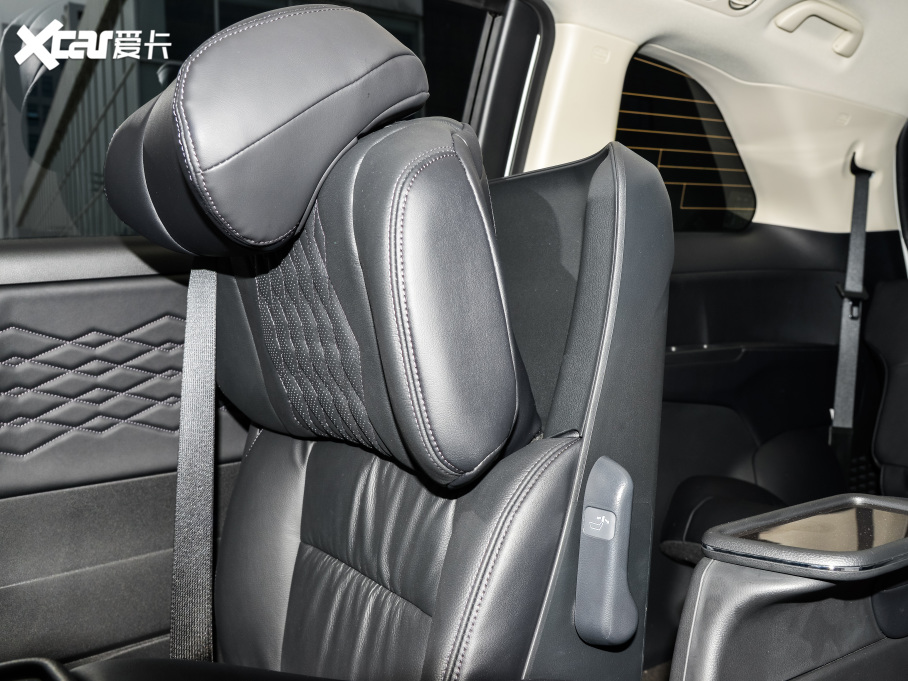 2022����� 2.0L e:HEV ���A������