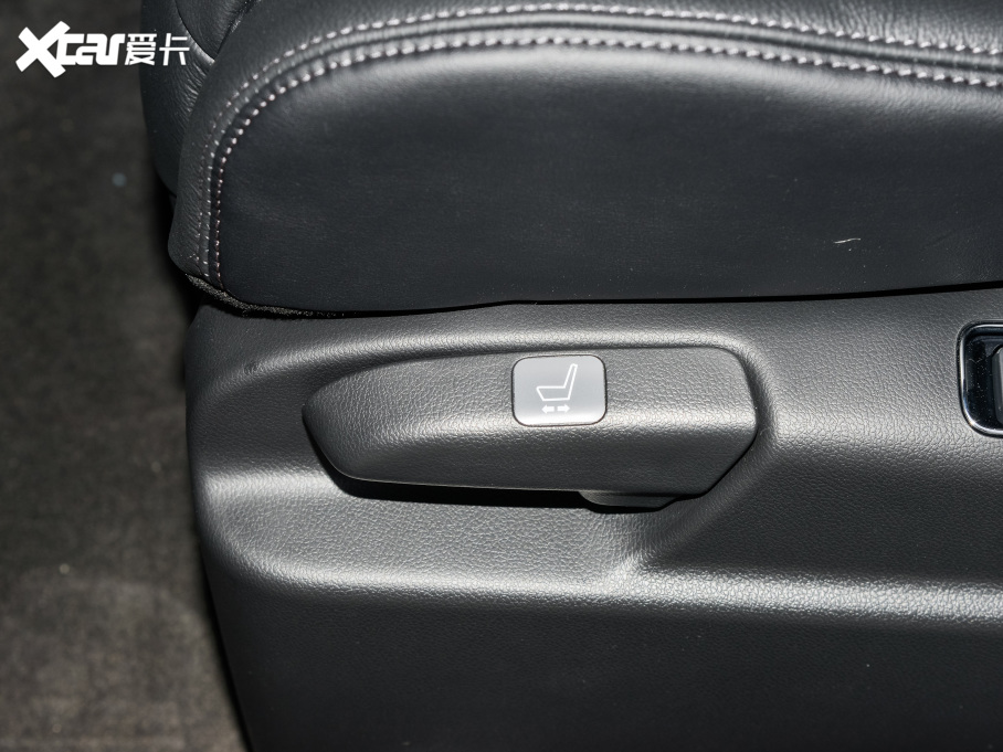 2022 2.0L e:HEV A