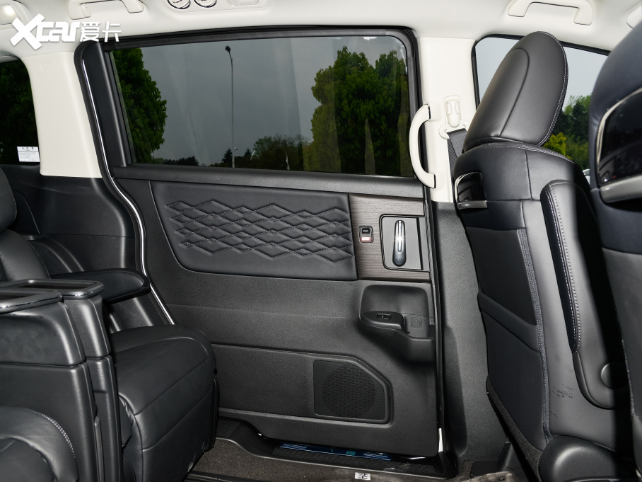 2022 2.0L e:HEV A