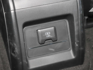 20222.0L e:HEV A п؅^