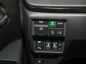 20222.0L e:HEV m v܇Ƅ