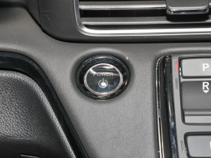 20222.0L e:HEV m п؅^